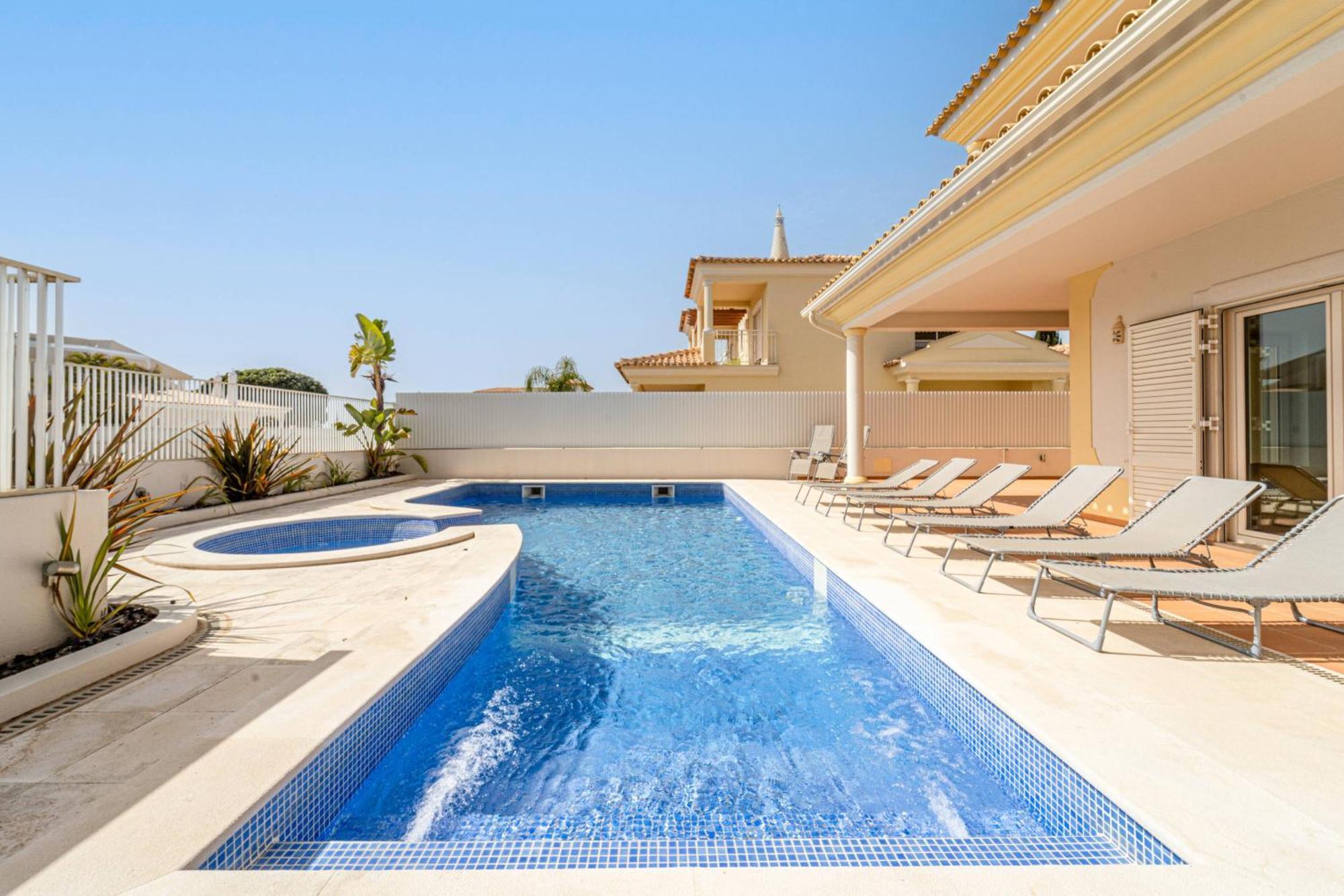 Villa Ribeiro By Hellovacations Albufeira Exterior foto