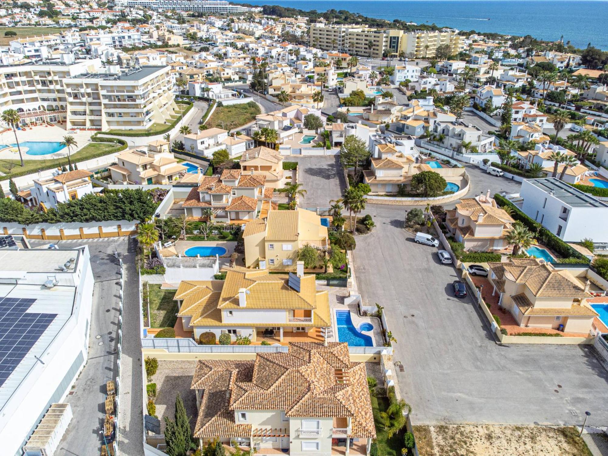 Villa Ribeiro By Hellovacations Albufeira Exterior foto